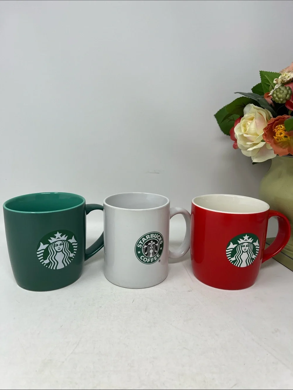 STARBUCKS MUGS BUNDLE OF 3 - 11oz RED GREEN WHITE LIKE NEW
